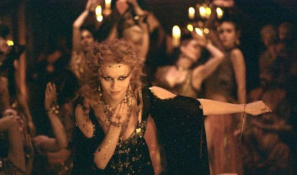 Кадр из фильма Ярмарка тщеславия / Vanity Fair (2004)
