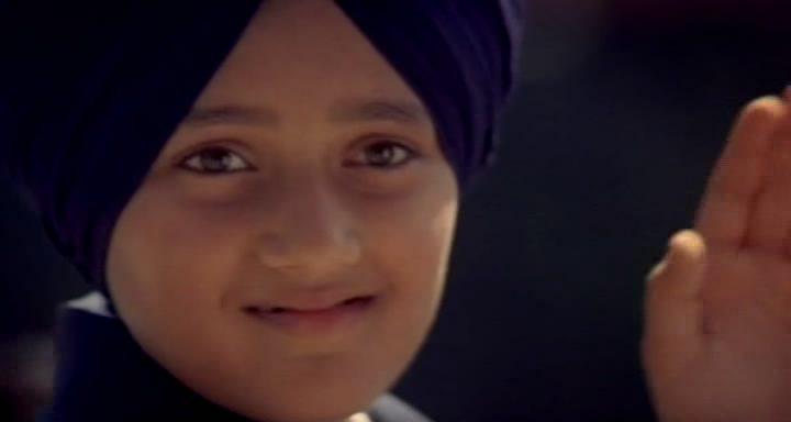 Кадр из фильма Преданность / Ab Tumhare Hawale Watan Saathiyo (2004)