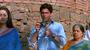 Кадры из фильма Возвращение на Родину / Swades: We, the People (2004)