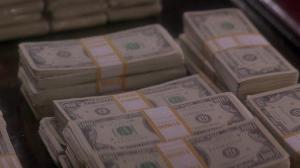 Кадры из фильма Бесплатные деньги / Money for Nothing (1993)