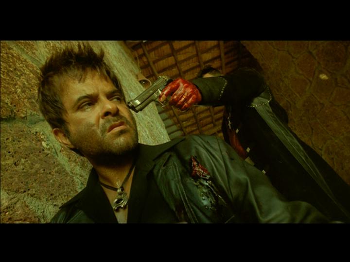 Кадр из фильма Идти к своей судьбе / Musafir (2004)