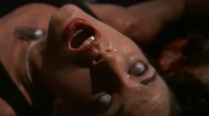 Кадр из фильма Чернокнижник 2: Армагеддон / Warlock: The Armageddon (1993)
