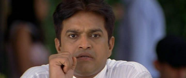 Кадр из фильма Противостояние / Aitraaz (2004)