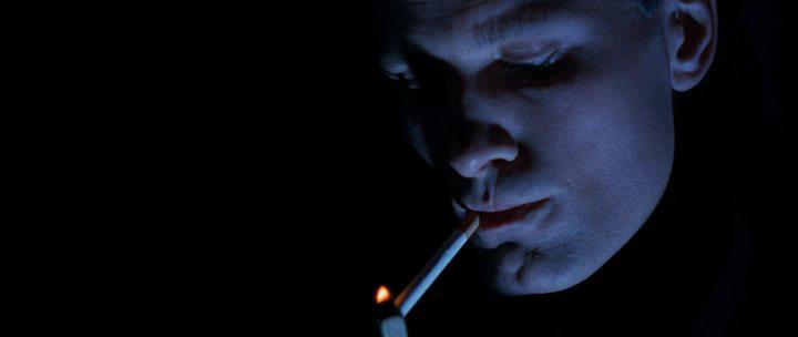 Кадр из фильма Молодые американцы / The Young Americans (1993)