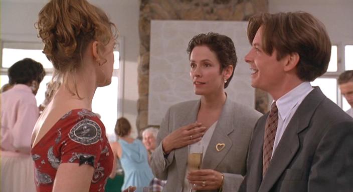 Кадр из фильма Консьерж / For Love or Money (1993)