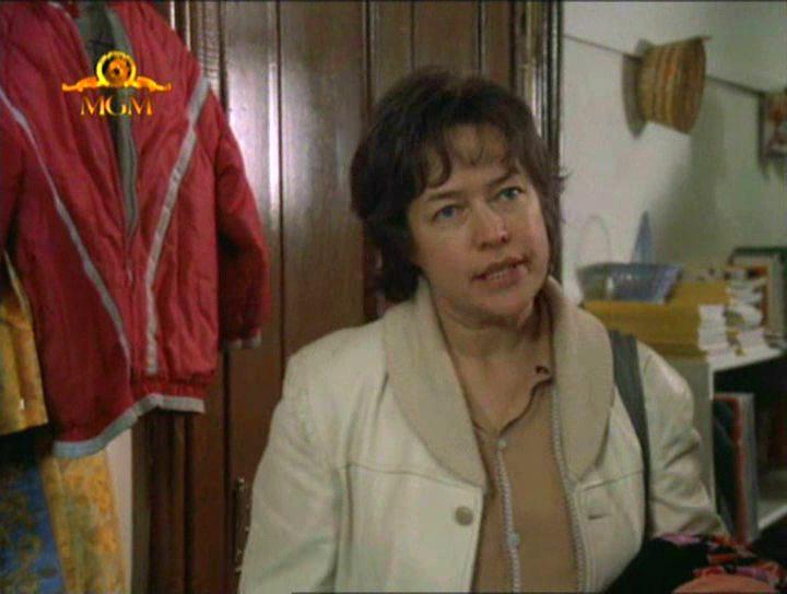 Кадр из фильма Наш собственный дом / A Home of Our Own (1993)