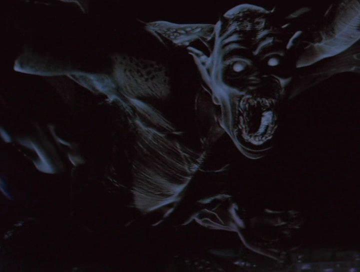 Кадр из фильма Гаргульи / Gargoyle (2004)
