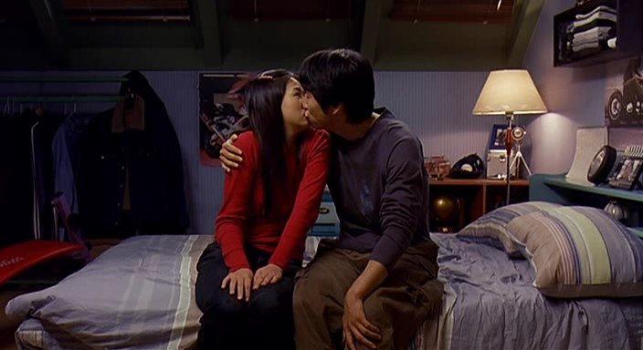 Кадр из фильма Сексуальный дневник / Eseu daieoli (2004)