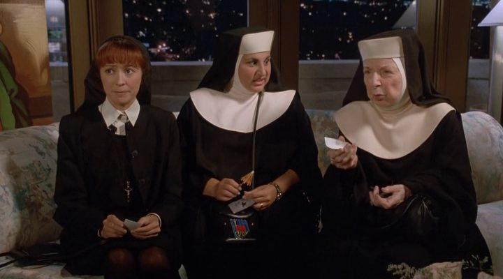 Кадр из фильма Сестричка, действуй 2 / Sister Act 2: Back in the Habit (1993)