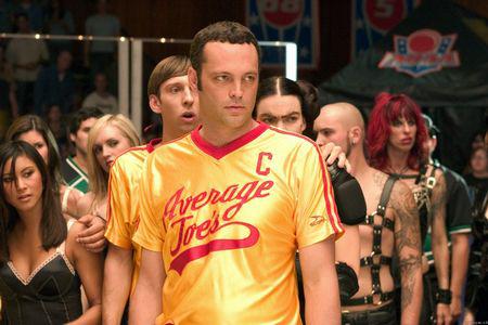 Кадр из фильма Вышибалы / Dodgeball: A True Underdog Story (2004)