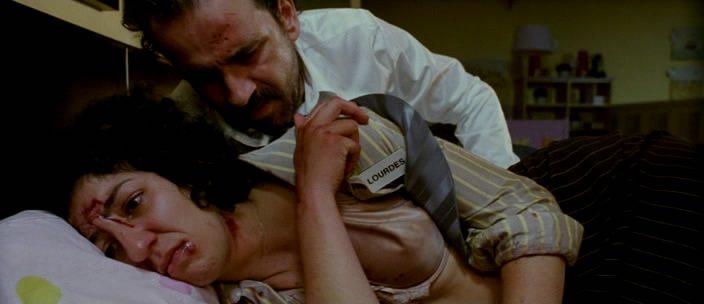 Кадр из фильма Идеальное преступление / Crimen ferpecto (2004)