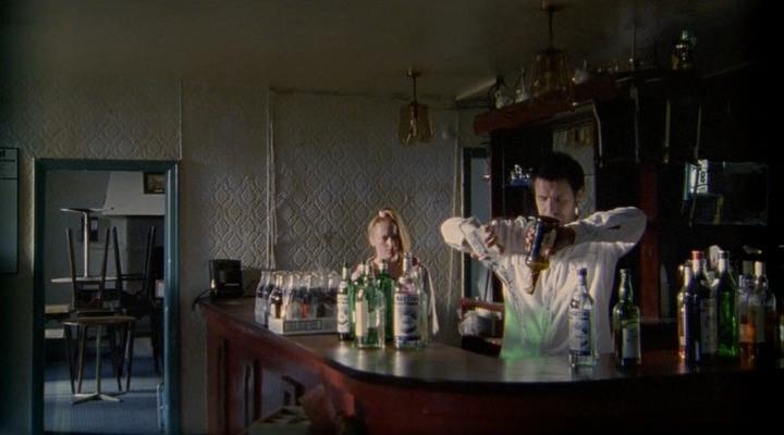 Кадр из фильма Мое лето любви / My Summer of Love (2004)