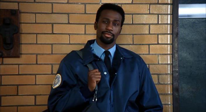 Кадр из фильма Над кольцом / Above the Rim (1994)