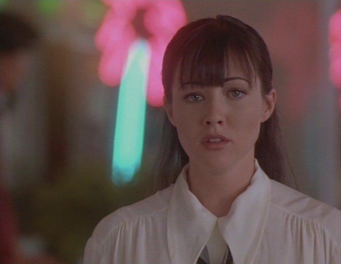 Кадр из фильма Почти труп / Almost Dead (1994)