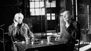 Кадры из фильма Кофе и Сигареты / Un cartus de kent si un pachet de cafea (2004)