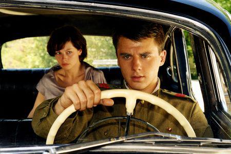 Кадр из фильма Водитель для Веры (2004)
