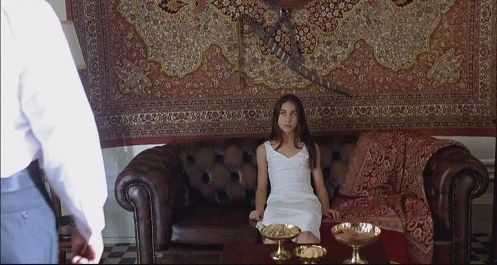 Кадр из фильма Вне досягаемости / Out of Reach (2004)