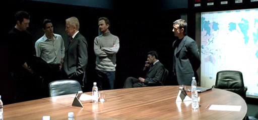 Кадр из фильма Тайные агенты / Agents secrets (2004)