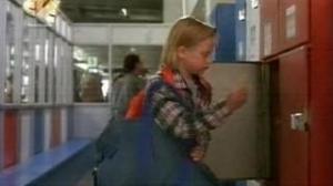 Кадры из фильма Как справиться с отцом / Getting Even with Dad (1994)