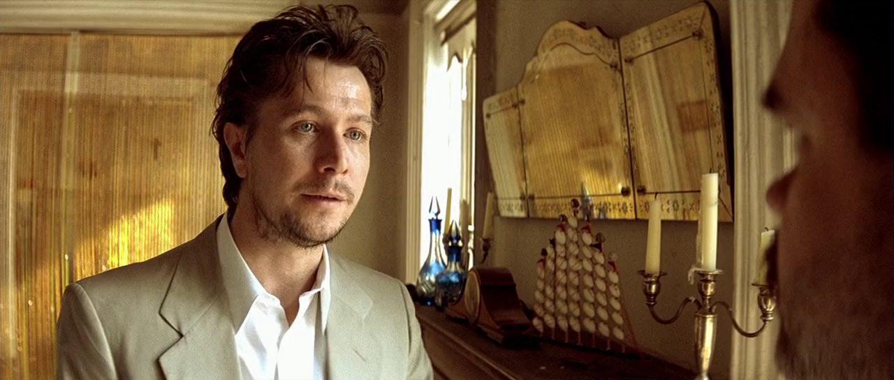 Кадр из фильма Леон / Léon (1994)