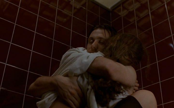 Кадр из фильма Пленники / Captives (1994)