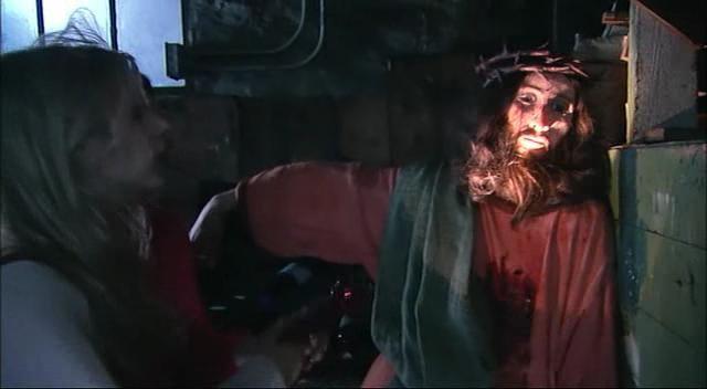 Кадр из фильма Маленький помощник сатаны / Satan's Little Helper (2004)