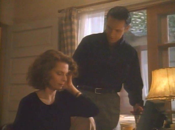 Кадр из фильма Спутник жизни / The Companion (1994)