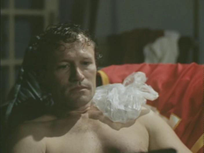 Кадр из фильма Жестокая правда / The Hard Truth (1994)