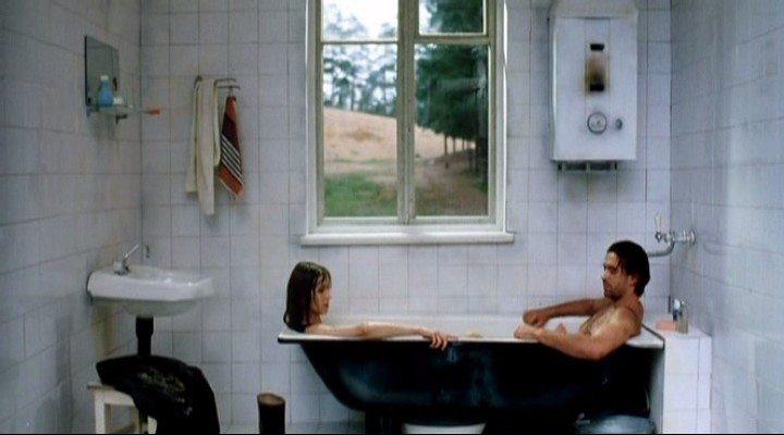 Кадр из фильма Подмосковные вечера (1994)