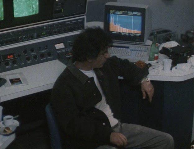 Кадр из фильма Сколько осталось до рассвета / A che punto è la notte (1994)