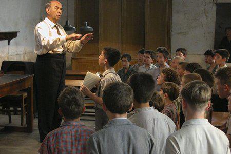 Кадр из фильма Хористы / Les Choristes (2004)