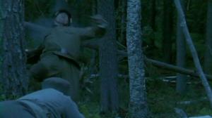 Кадры из фильма Вдали от линии фронта / Framom främsta linjen (2004)