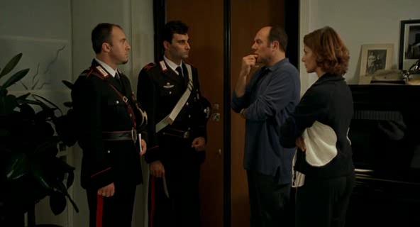 Кадр из фильма Любовь вечна, пока она сильная / L'amore è eterno finché dura (2004)