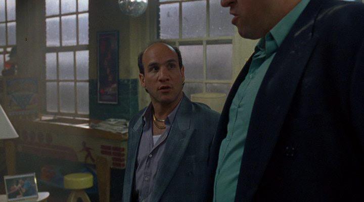 Кадр из фильма Гость / Houseguest (1995)