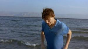 Кадры из фильма Прогулки по воде / Walk on Water (2004)