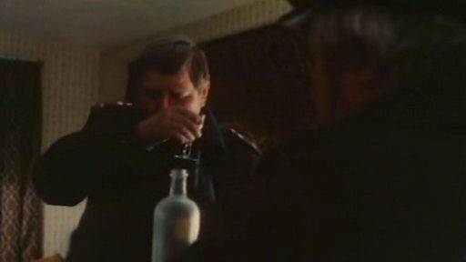 Кадр из фильма Курочка Ряба (1995)