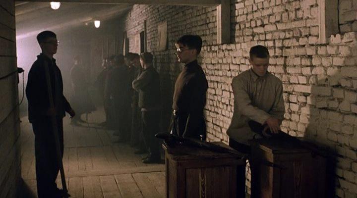 Кадр из фильма Красное небо. Черный снег (2004)
