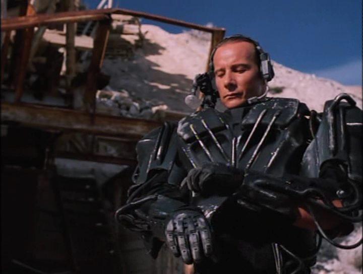 Кадр из фильма Цифровой человек / Digital Man (1995)