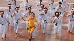 Кадры из фильма Весельчак / Rangeela (1995)