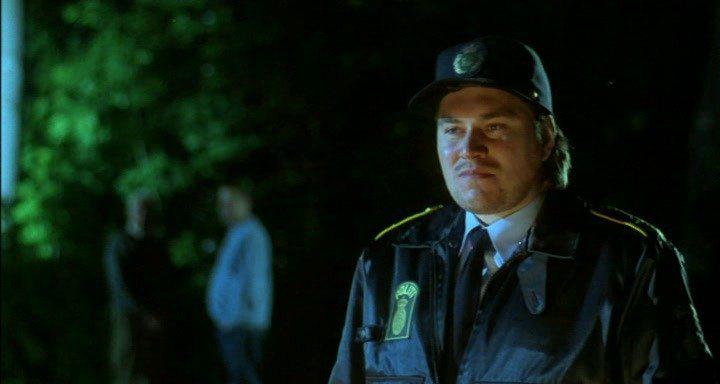 Кадр из фильма Скверный зануда / Møgunger (2003)