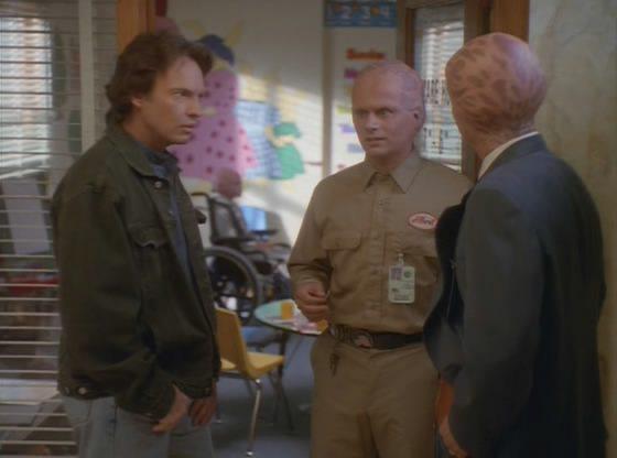 Кадр из фильма Нация пришельцев: Душа и тело / Alien Nation: Body and Soul (1995)