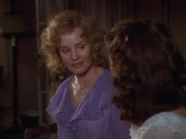 Кадр из фильма Трамвай "Желание" / A Streetcar Named Desire (1995)