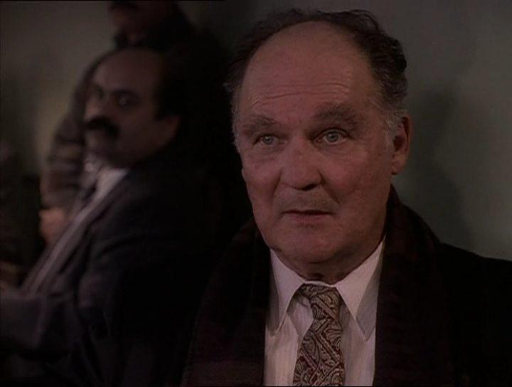 Кадр из фильма Семья полицейских / Family of Cops (1995)