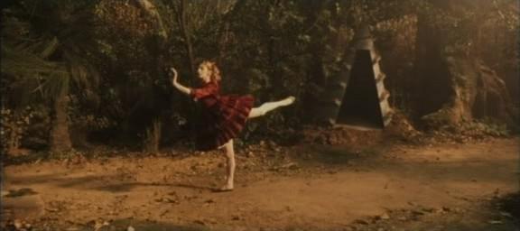 Кадр из фильма Последняя из Красных Шапочек / Le dernier chaperon rouge (1996)