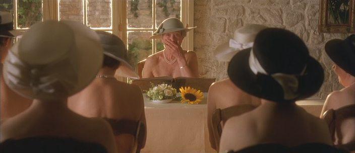 Кадр из фильма Девочки из календаря / Calendar Girls (2003)