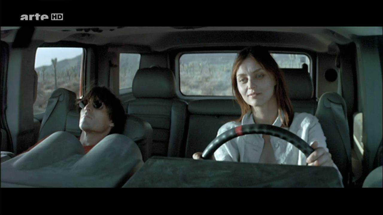 Кадр из фильма 29 пальм / Twentynine Palms (2003)