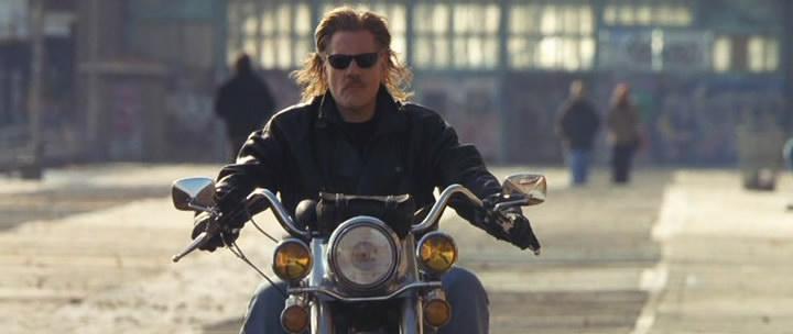 Кадр из фильма Последнее дело Ламарки / City by the Sea (2002)