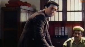 Кадры из фильма Бремя правды / Karz: The Burden of Truth (2002)