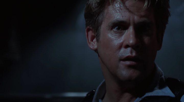 Кадр из фильма Срочное погружение / Crash Dive (1997)