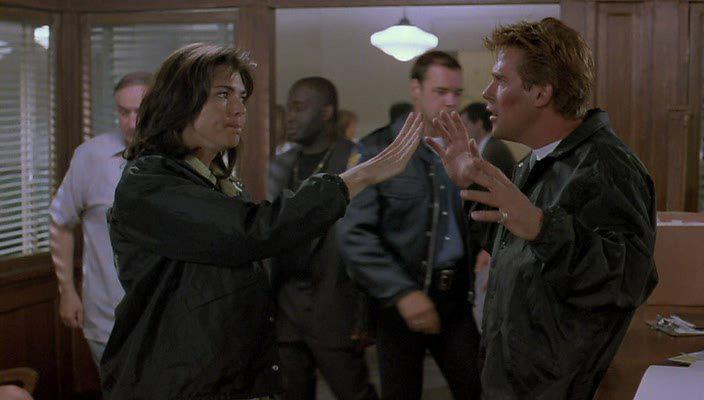 Кадр из фильма Кодекс силы / Hardball (1997)